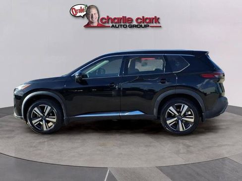 Certified 2023 Nissan Rogue SL w/ SL Premium Package FWD image 2