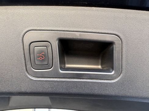 Used 2018 Tesla Model S 75D AWD/4WD image 25