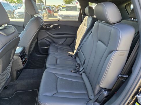 Used 2025 Audi Q7 2.0T Premium Plus w/ Premium Plus Package image 9