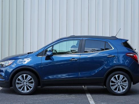 Used 2020 Buick Encore Preferred w/ Safety Package FWD image 44