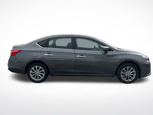Used 2019 Nissan Sentra SV image 5