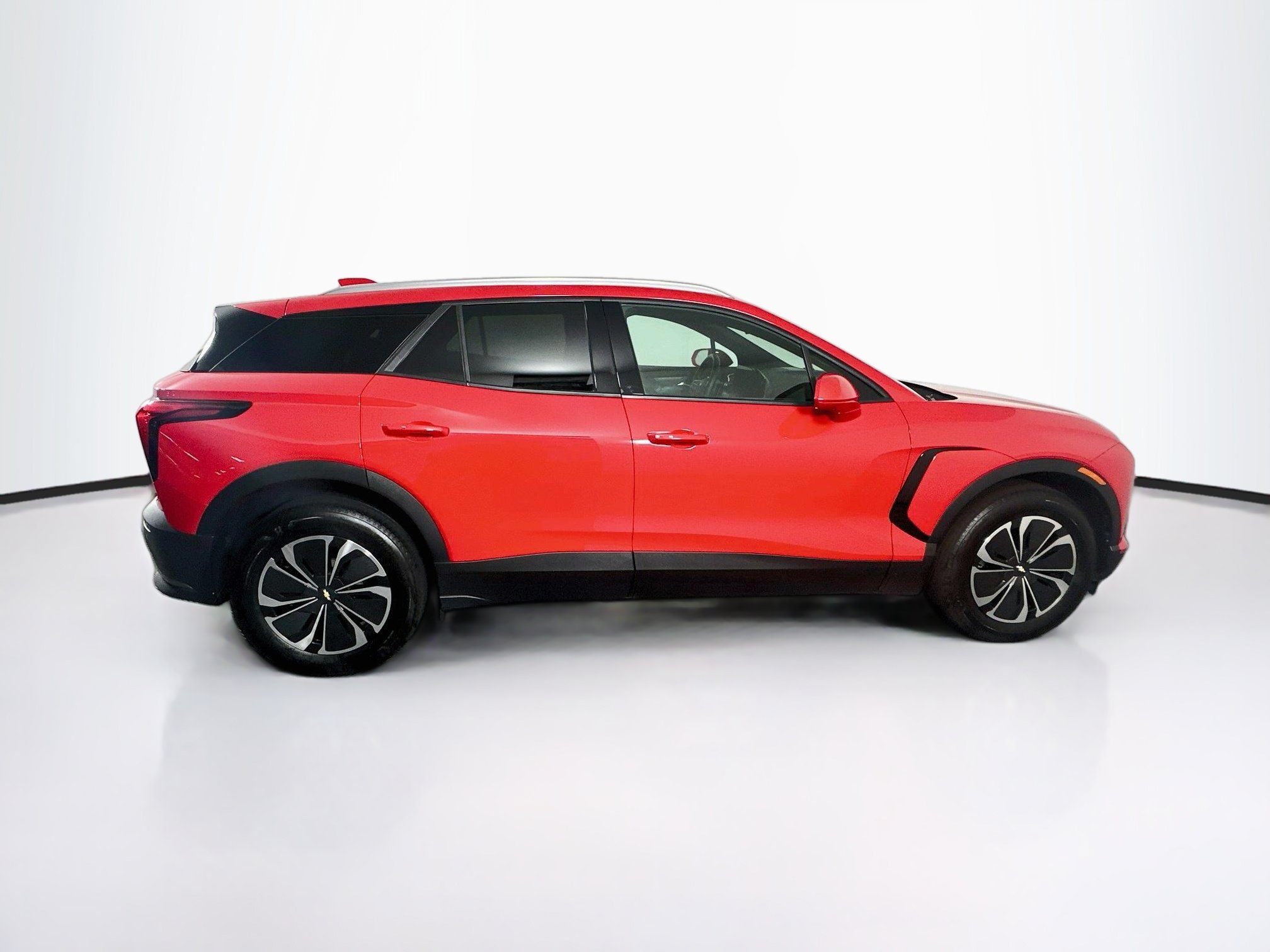 Used 2024 Chevrolet Blazer EV LT AWD/4WD image 10