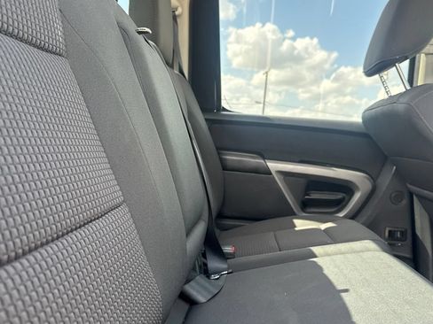 Used 2015 Nissan Titan SV w/ SV Value Truck Package RWD image 35
