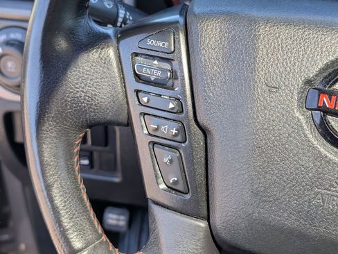 Used 2021 Nissan Titan PRO-4X w/ Pro-4x Convenience Package AWD/4WD image 19