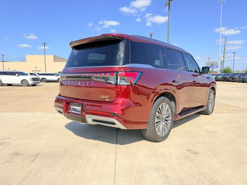 Used 2025 INFINITI QX80 Luxe RWD image 5