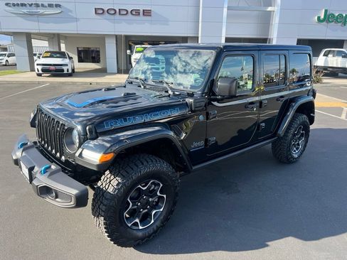 Used 2023 Jeep Wrangler Unlimited Rubicon 4xe w/ Cold Weather Group AWD/4WD image 2