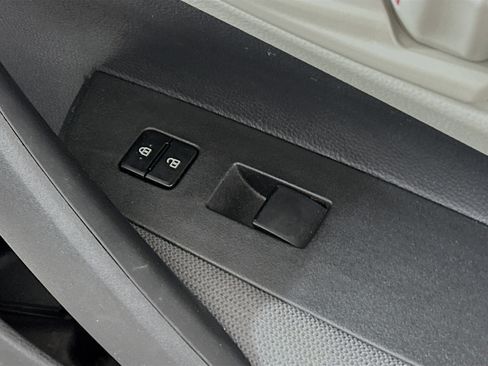Certified 2025 Toyota Corolla LE FWD image 28
