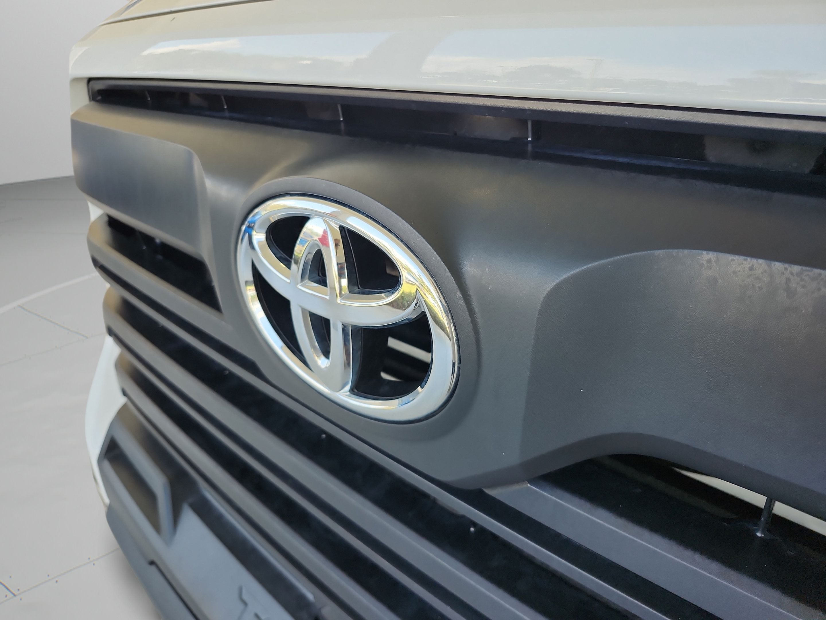 Used 2025 Toyota Tundra SR5 AWD/4WD image 30