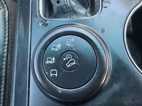 Used 2016 Ford Explorer XLT w/ Equipment Group 202A AWD/4WD image 45