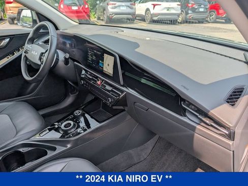Used 2024 Kia Niro Wind w/ Wind Preserve Package FWD image 36