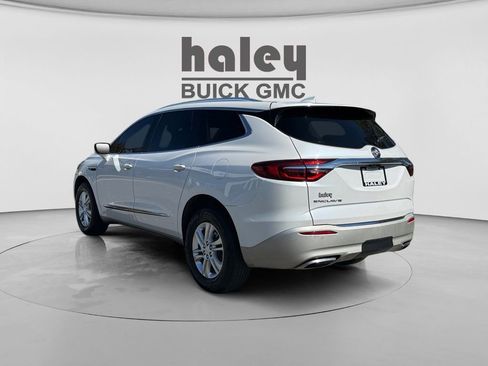 Used 2021 Buick Enclave Essence w/ Sound and Sites Package FWD image 3