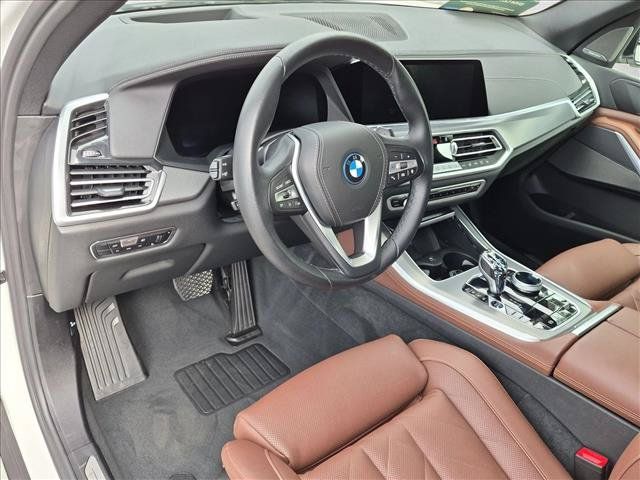 Certified 2023 BMW X5 xDrive45e w/ Executive Package AWD/4WD image 10