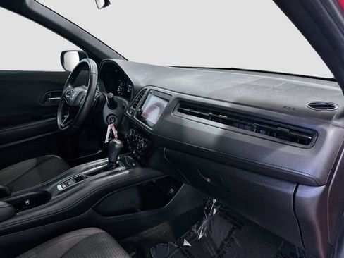 Used 2022 Honda HR-V Sport image 26