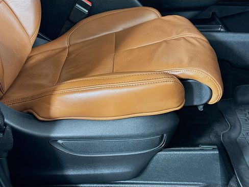 Used 2021 Lincoln Navigator Reserve image 23