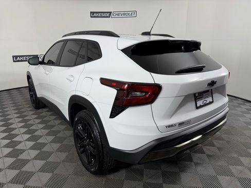 Used 2025 Chevrolet Trax ACTIV w/ Driver Confidence Package image 4