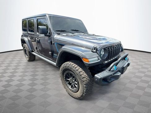 Used 2023 Jeep Wrangler Unlimited Rubicon 4xe AWD/4WD image 4