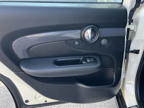 Used 2017 MINI Cooper Clubman S FWD image 13