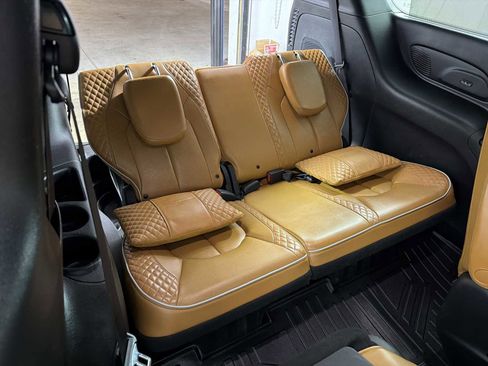 Used 2021 Chrysler Pacifica Pinnacle image 26