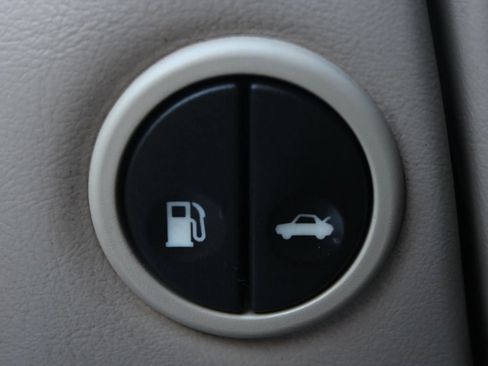 Used 2000 Jaguar XK8 image 23