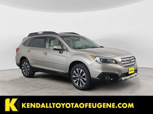 Used 2017 Subaru Outback 2.5i Limited AWD/4WD image 3