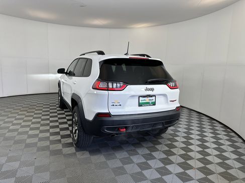 Used 2022 Jeep Cherokee Trailhawk image 8