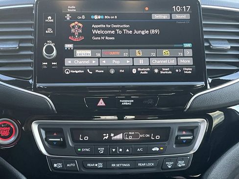 Used 2025 Honda Ridgeline Black Edition image 14