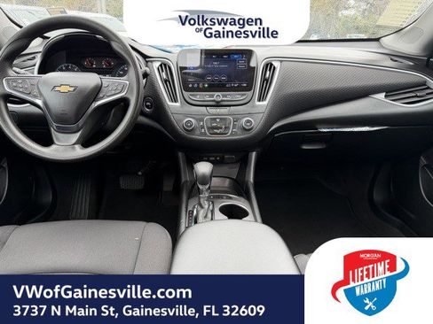 Used 2025 Chevrolet Malibu LS image 12