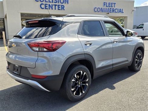 Used 2023 Chevrolet TrailBlazer LT image 3