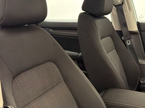 Used 2023 Honda Civic EX image 9
