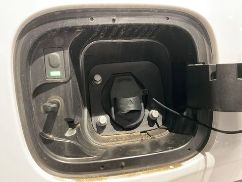 New 2025 Kia Sorento EX image 23