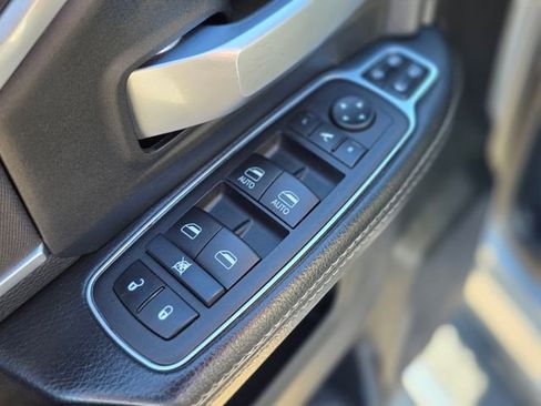 Used 2024 RAM 2500 Big Horn AWD/4WD image 24