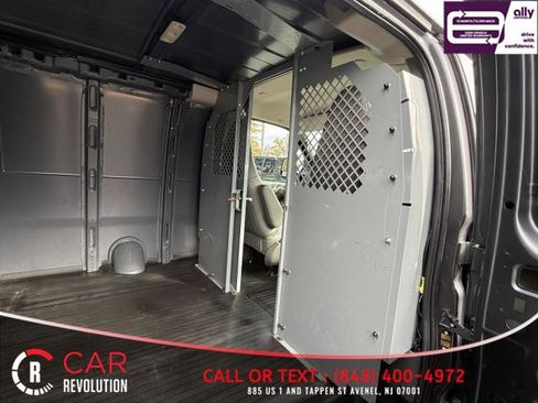 Used 2017 Chevrolet Express 2500 image 11