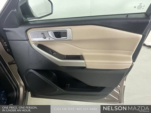 Used 2021 Ford Explorer Limited w/ Equipment Group 301A AWD/4WD image 20