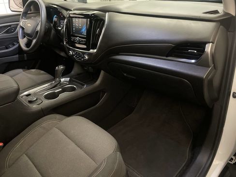 Used 2019 Chevrolet Traverse LS AWD/4WD image 20