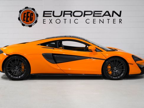 Used 2017 McLaren 570S Coupe RWD image 6