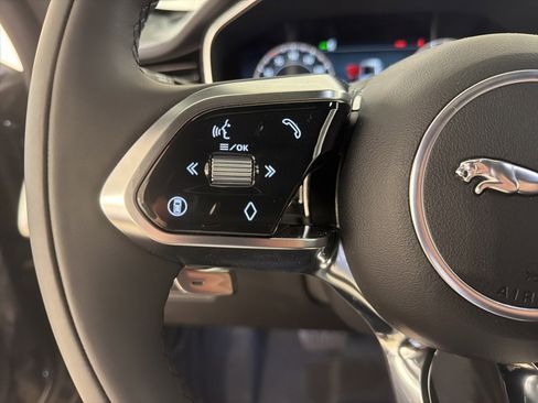 New 2026 Jaguar F-PACE R-Dynamic S image 12