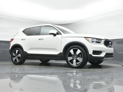 Used 2019 Volvo XC40 T5 Momentum AWD/4WD image 34
