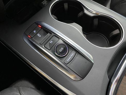 Used 2017 Acura MDX w/ Technology & Entertainment image 30