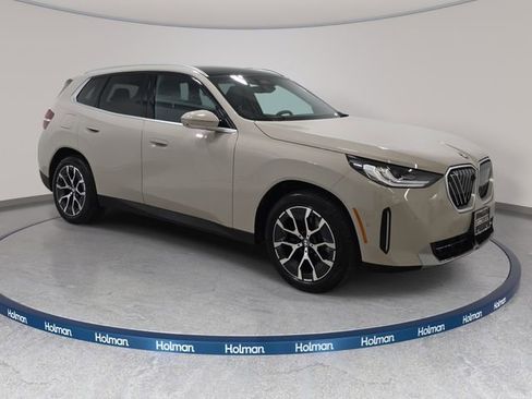 Certified 2026 BMW X3 xDrive30i w/ Premium Package AWD/4WD image 3