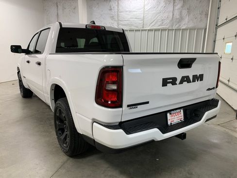 Used 2025 RAM 1500 Big Horn AWD/4WD image 6