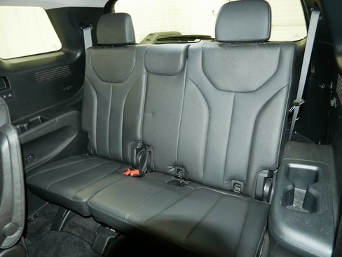 Used 2021 Hyundai Palisade SEL w/ Premium Package image 22