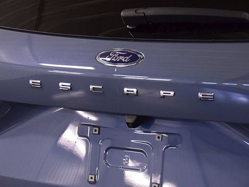 Used 2023 Ford Escape ST-Line w/ Tech Pack #1 AWD/4WD image 11