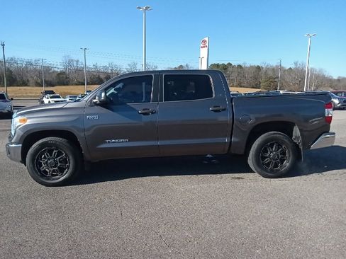 Used 2016 Toyota Tundra SR5 image 6