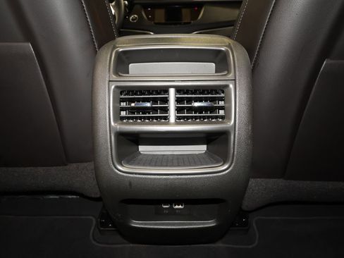 Certified 2025 Cadillac XT5 Premium Luxury image 30