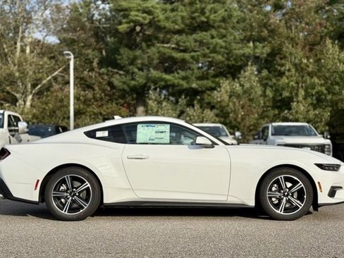 New 2025 Ford Mustang Coupe image 3