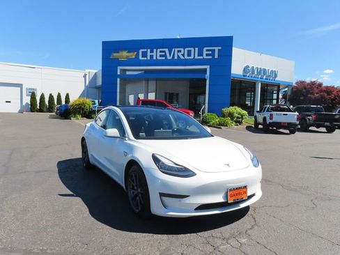 Used 2020 Tesla Model 3 Standard Range Plus RWD image 37