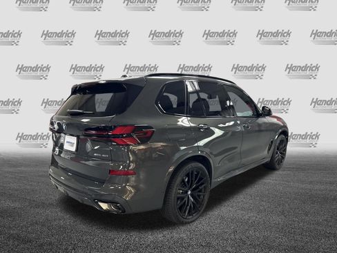 Used 2026 BMW X5 sDrive40i w/ Executive Package RWD image 10