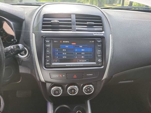Used 2013 Mitsubishi Outlander Sport SE FWD image 16