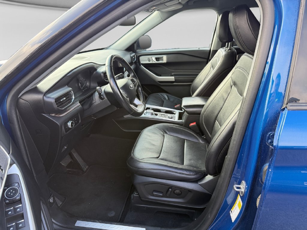 Used 2023 Ford Explorer Limited AWD/4WD image 15