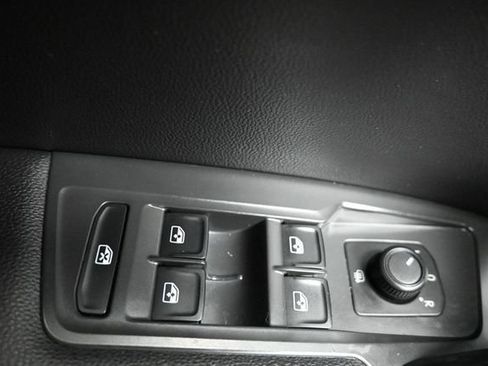 Used 2022 Volkswagen Tiguan S AWD/4WD image 24